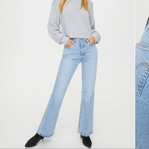 Levi’s rib cage flare 32